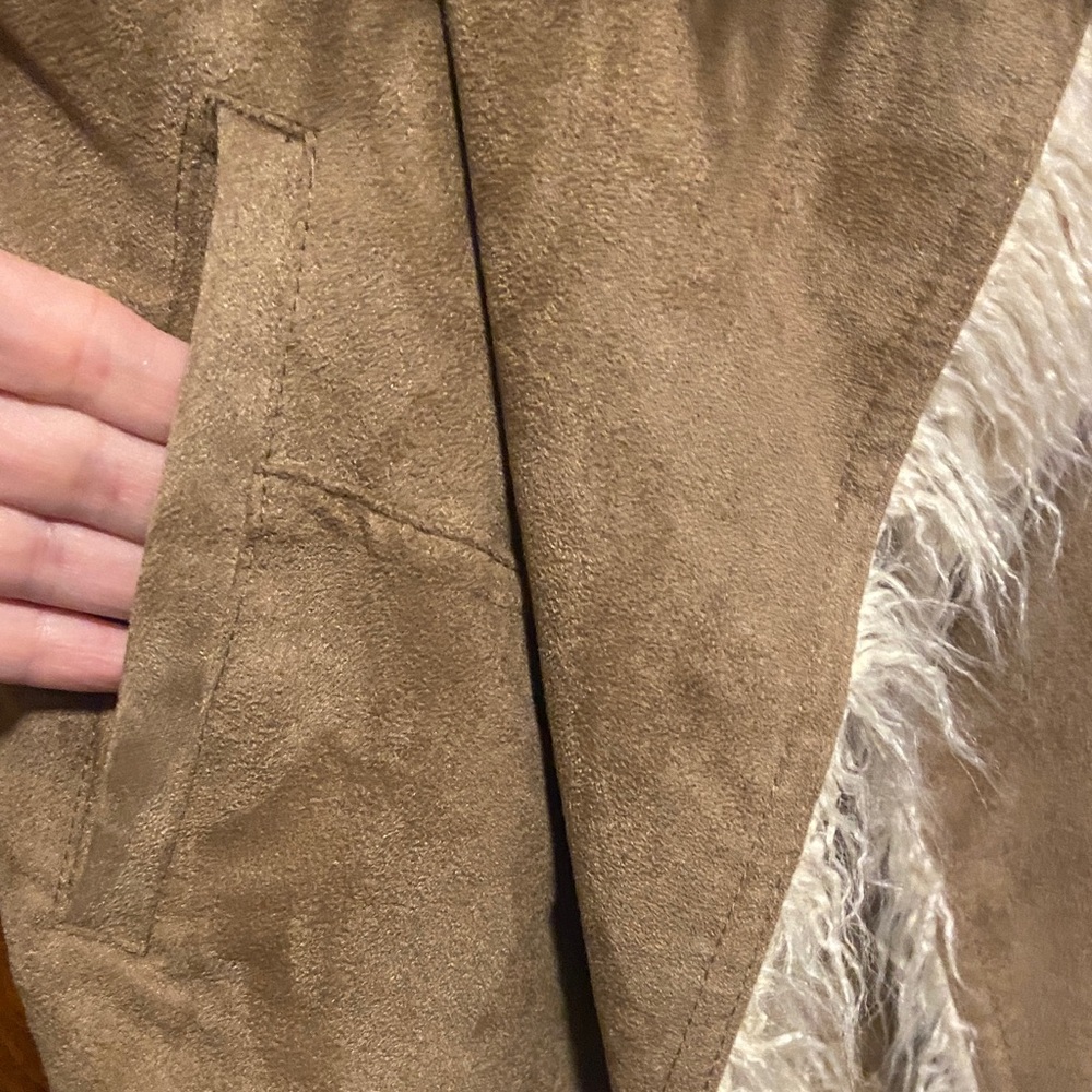 Stevie Suede Vegan Long Vest with Faux Fur Trim  Size Small - Picture 6 of 10